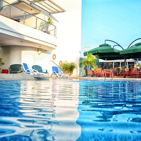 Hotel Atrium Plaza Баранкила Екстериор снимка