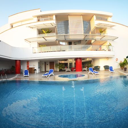 Hotel Atrium Plaza Баранкила Екстериор снимка