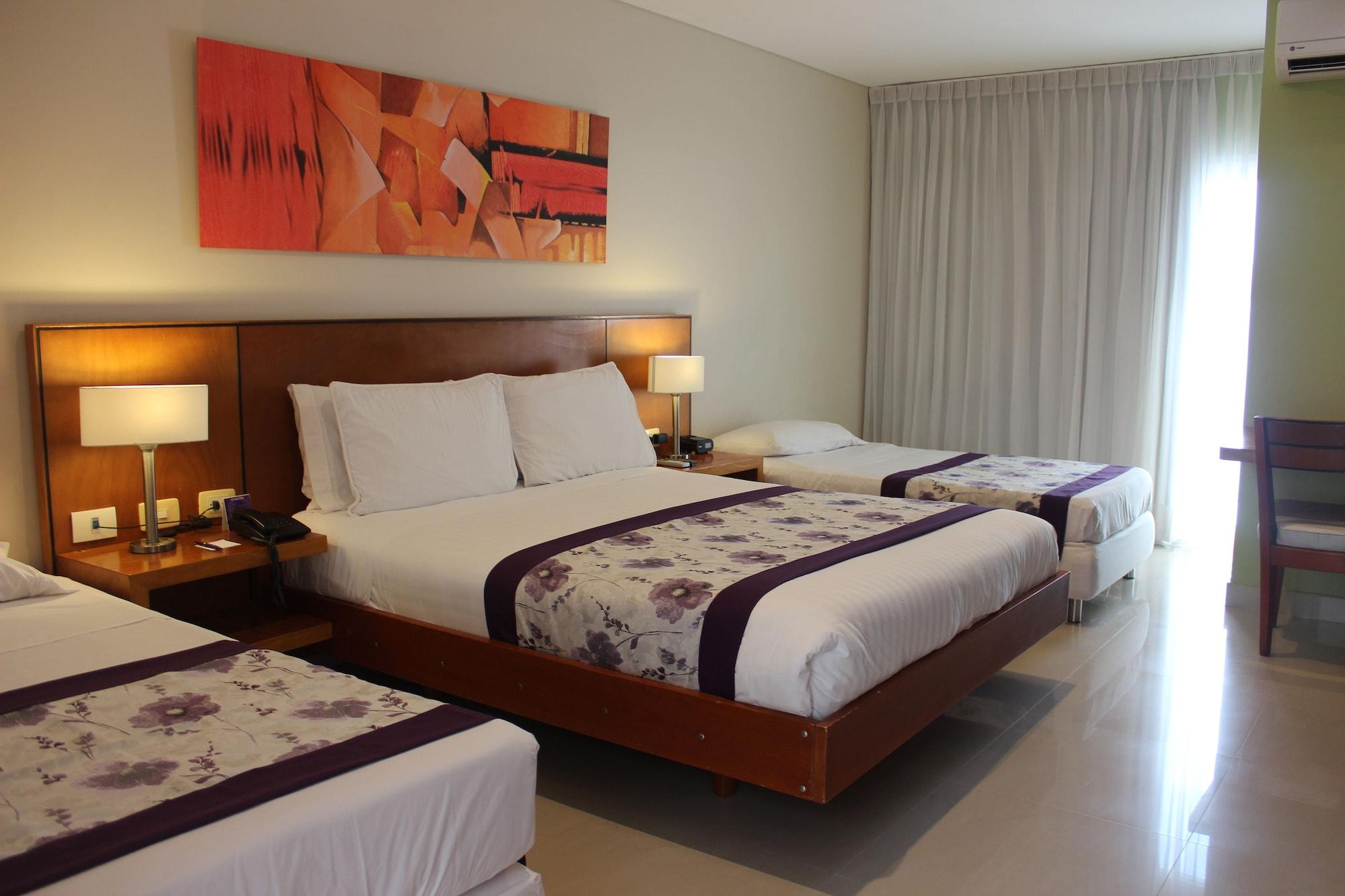 Hotel Atrium Plaza Баранкила Екстериор снимка