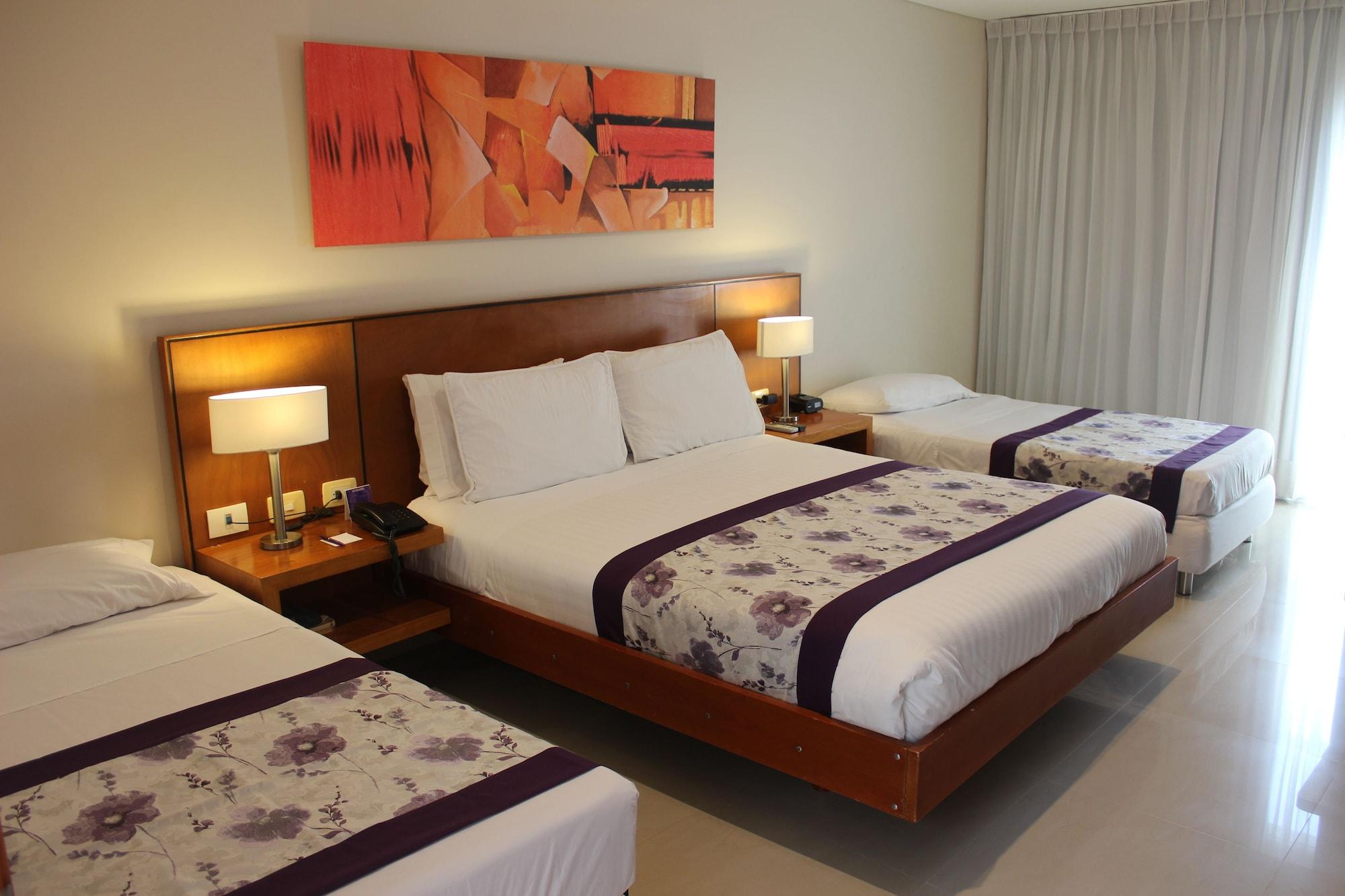 Hotel Atrium Plaza Баранкила Екстериор снимка