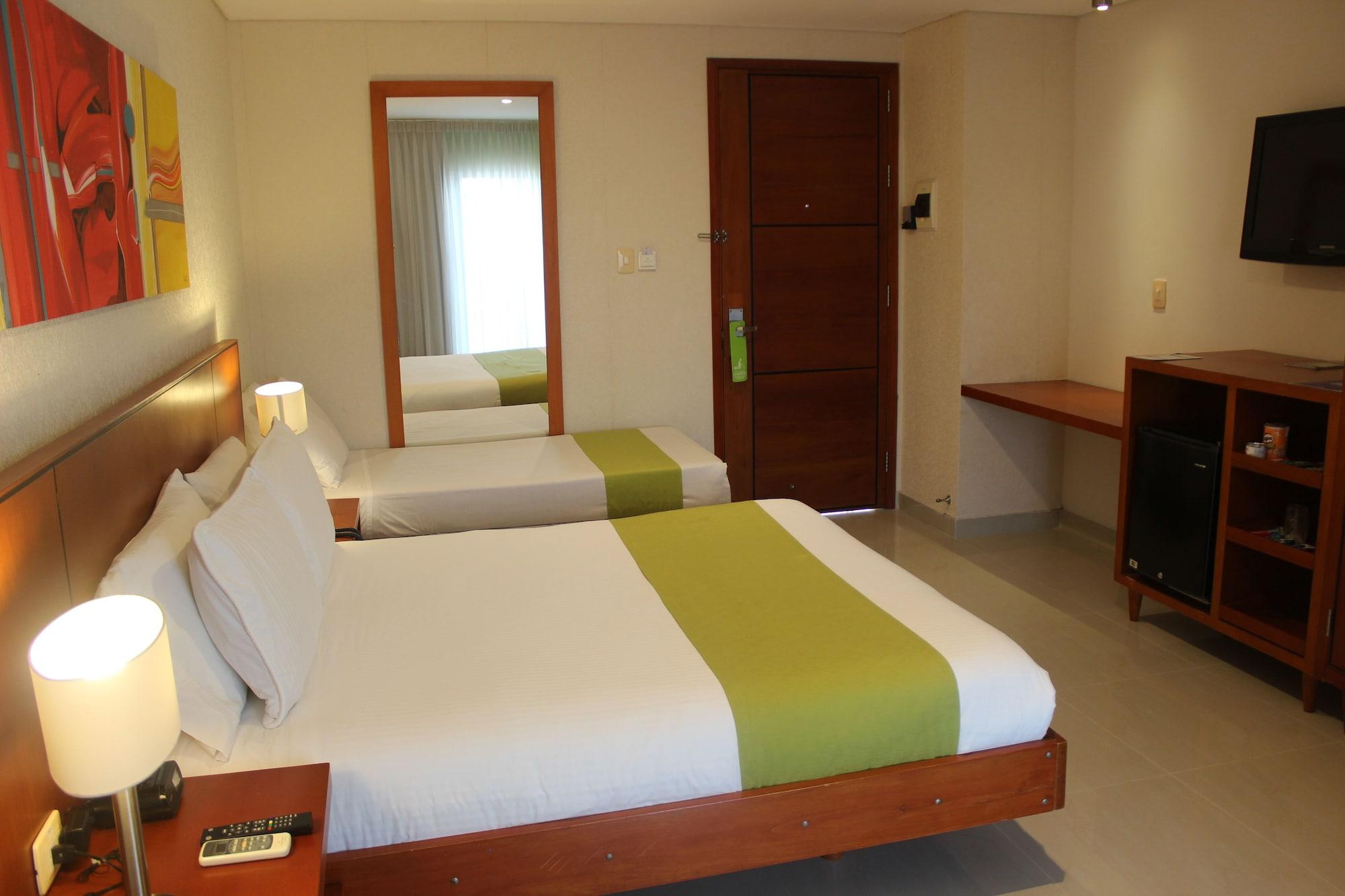 Hotel Atrium Plaza Баранкила Екстериор снимка