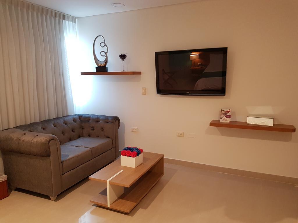 Hotel Atrium Plaza Баранкила Екстериор снимка