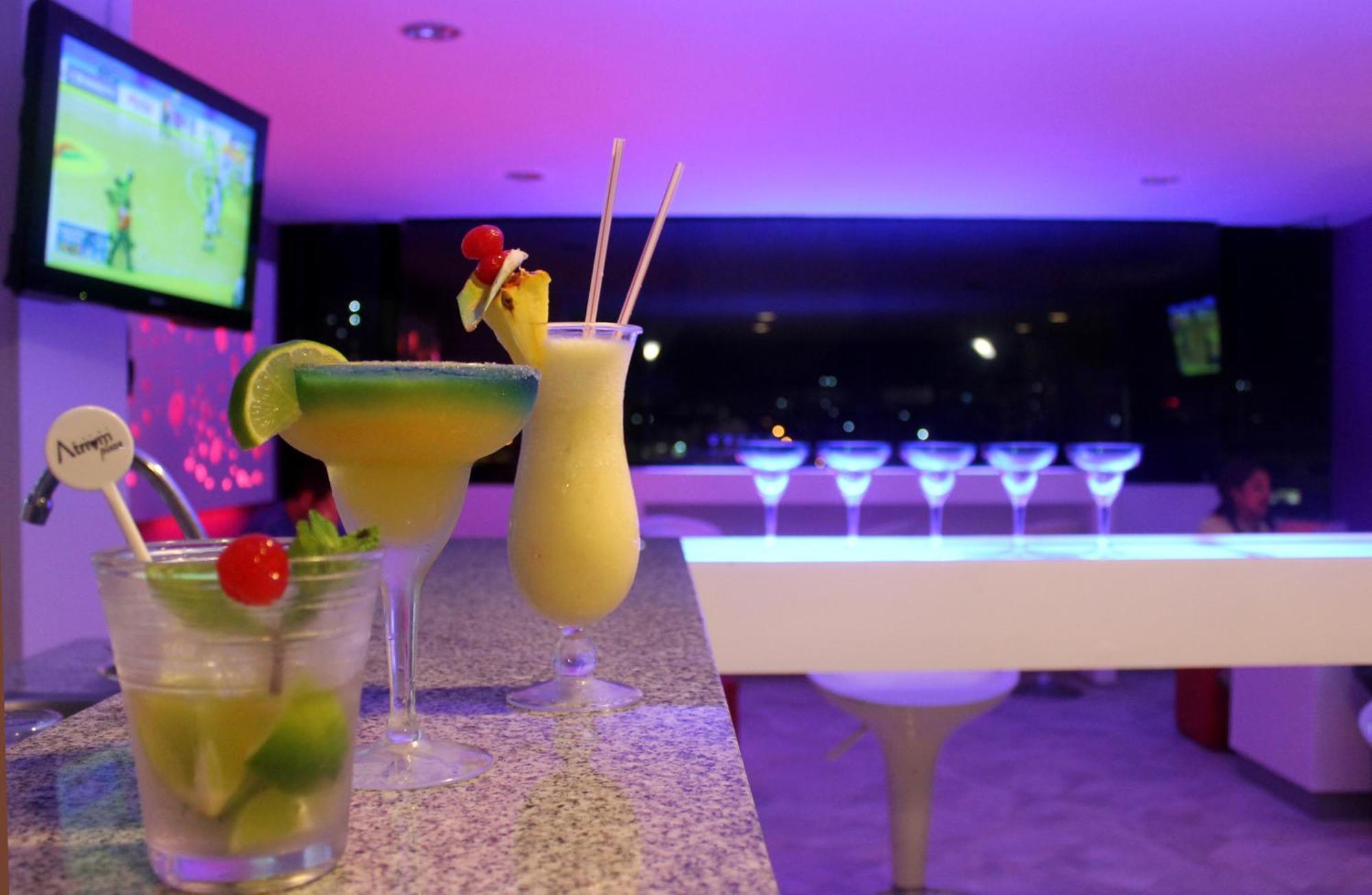 Hotel Atrium Plaza Баранкила Екстериор снимка